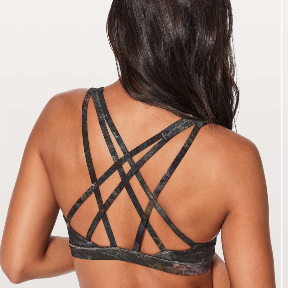 Lululemon Free To Be Serene Bra